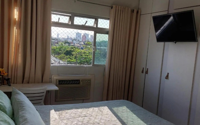 SUITE com BANHEIRO PRIVATIVO e QUARTO DUPLO