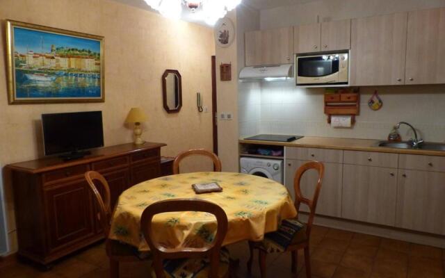 Appartement Le Lavandou, 2 pièces, 4 personnes - FR-1-308-127