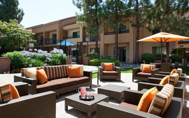 Courtyard by Marriott Pleasanton