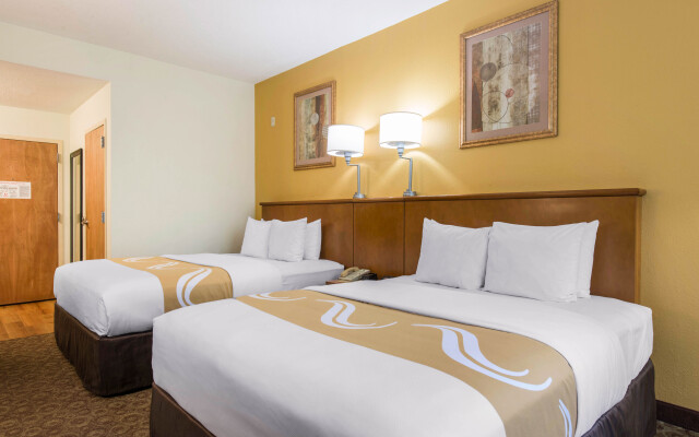 Quality Inn & Suites Near the Theme Parks