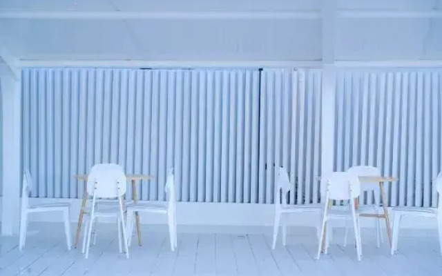 If sea view B & B between sea clouds