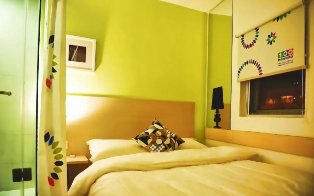 100 Hotel