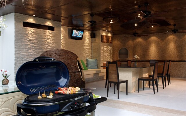 Dhevan Dara Resort & Spa