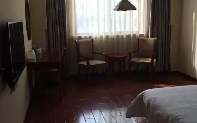 Shanghai Biguan Hotel