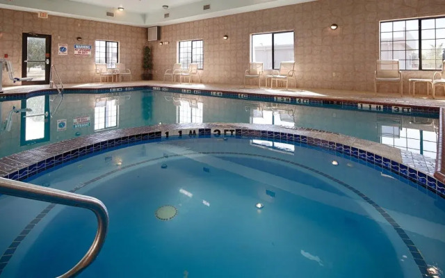 SureStay Plus Hotel by Best Western Quanah