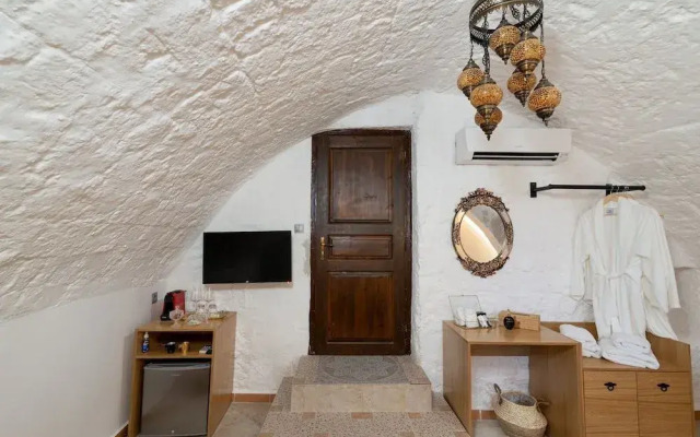 April Medieval Hotel