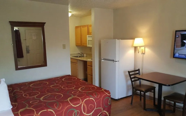 InTown Suites Extended Stay Select New Orleans LA - Harvey