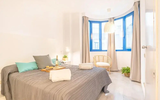 Marbella Pool House Gf55on sea Shore