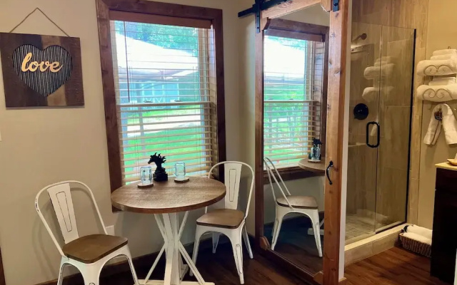 Walnut Waters Bed & Breakfast