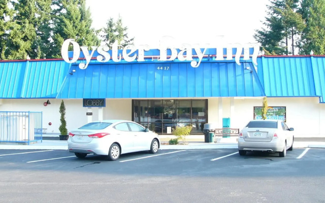 Oyster Bay Inn & Suites