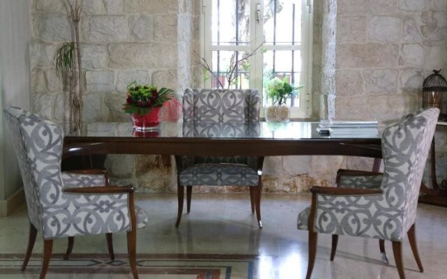 Grand Kadri Hotel