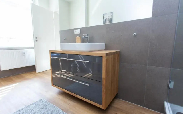 FULL HOUSE Studios - The Swansea Apartment - NTFLX + WiFi