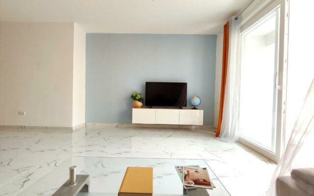 Sliema Central 3 Bedroom Apartment Near Seafront