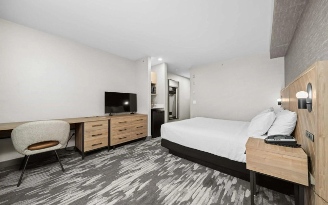 Sandman Hotel Calgary Airport