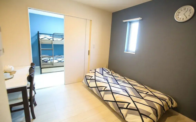 Tenjin Higashi Russo