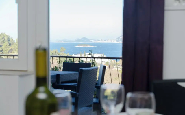 Dominique - Superior sea view