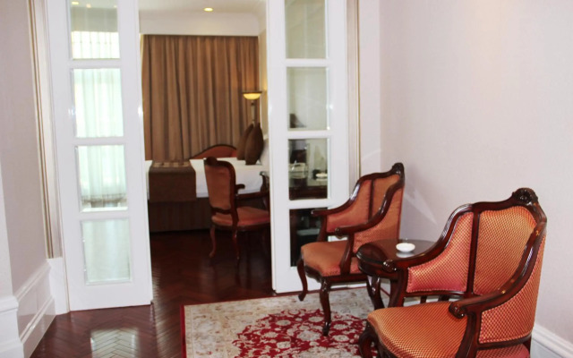 Oriental Riverside Bund View Hotel