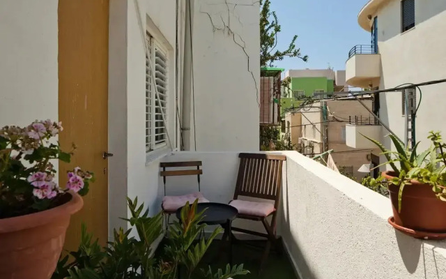 Apartment in Eliashiv 18