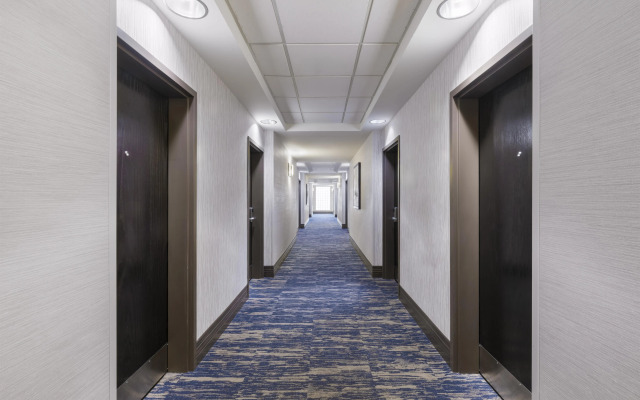 Best Western Premier Freeport Inn Calgary Airport