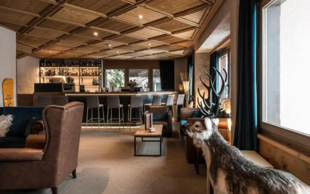 Maya Caprice Boutique Hotel & Spa