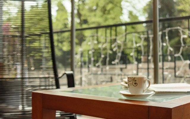 Numi Hotel