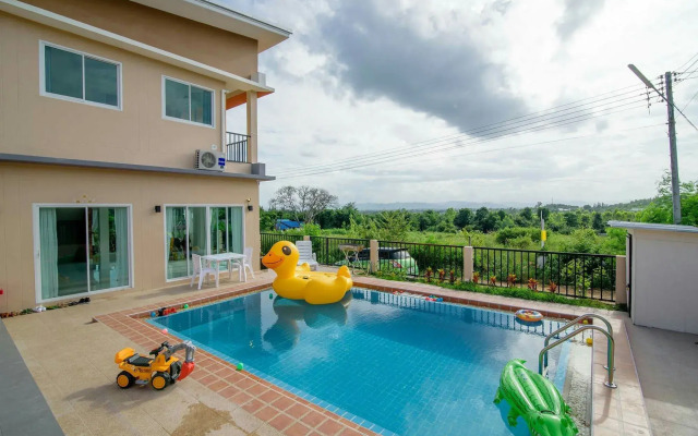 Platoo Pool Villa
