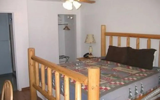Dunsmuir Lodge