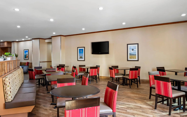 Comfort Suites Roswell North