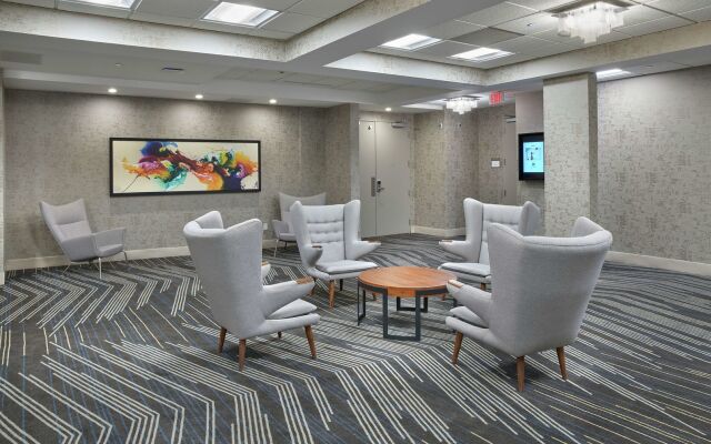 DoubleTree by Hilton Edmonton Downtown