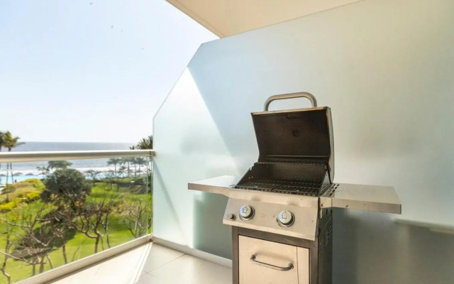 NV 4L Peninsula Beach Front and ocean view