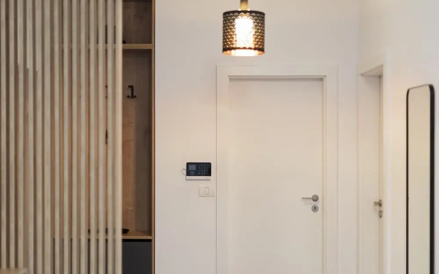 Zoe Apartment