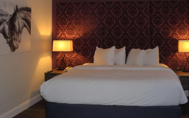 The Century House, an Ascend Collection Hotel