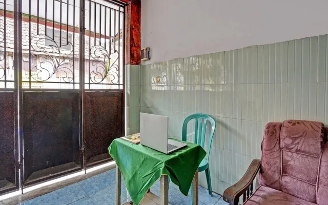 Hotel O Sidomulyo Kost Syariah