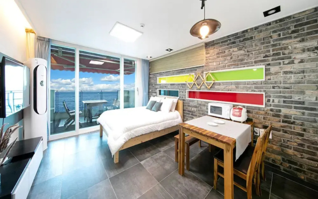 Pohang Lovers Rock Pension
