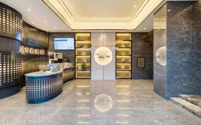 Huahui Business Apartment