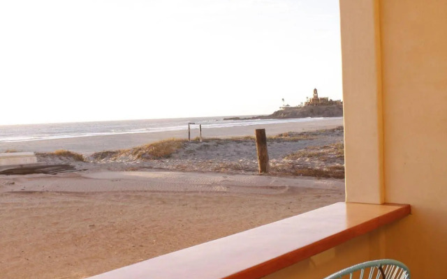 Tortugas Cerritos Beachfront Hotel