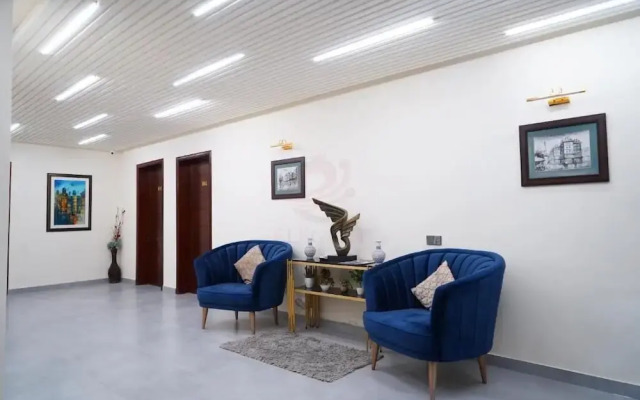 Elegant Suites Hotel
