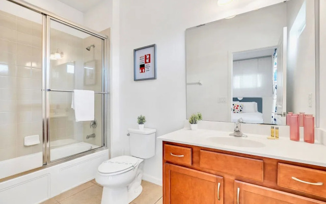 Waterfront Pet-friendly Home w Pool-spa-games-bbq