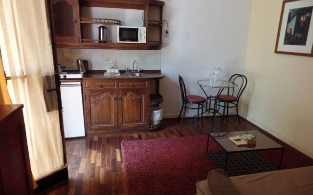 Hostal El Patio B&B