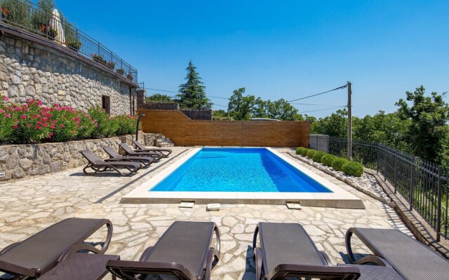 Awesome Home in Veprinac With 4 Bedrooms, Wifi and Outdoor Swimming Pool