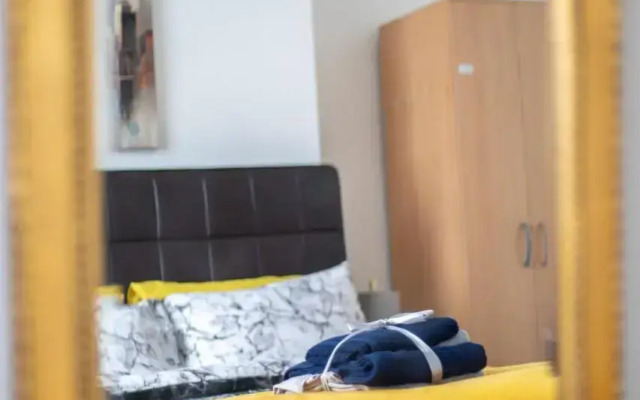 Sterling Aparment