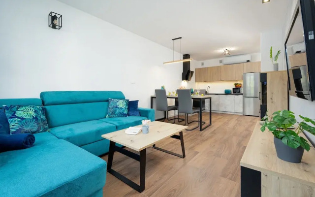 Cztery Pory Roku by Renters