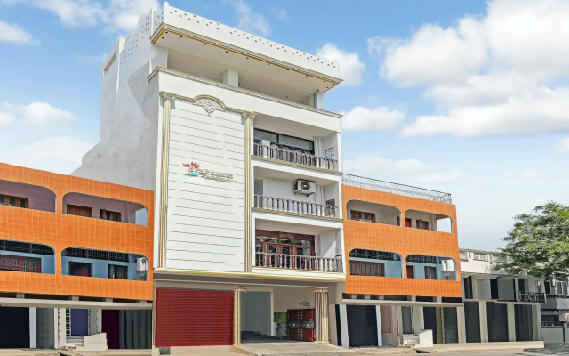 Itsy Hotels Prakasam Residency