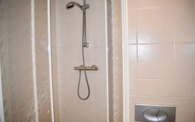 Modern Apartment in Silicon Docks With Balcony