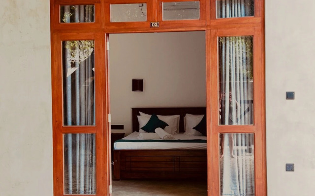 Mich's Surf Villa & Hostel