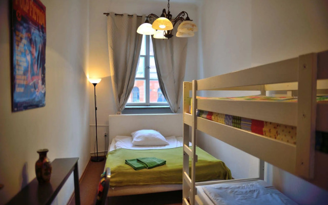 Old Town Kanonia Hostel & Apartments