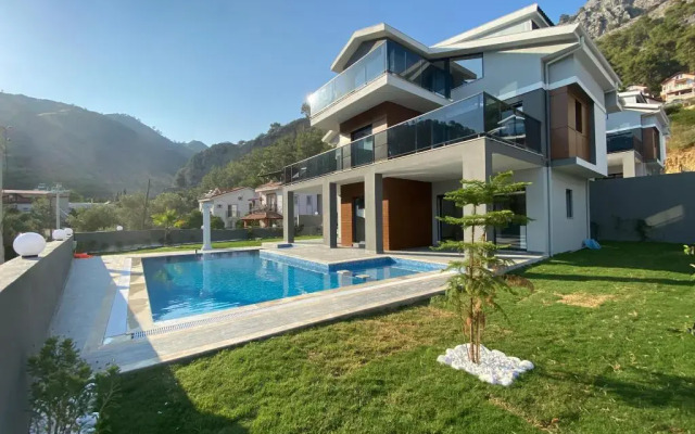Zehra Villa