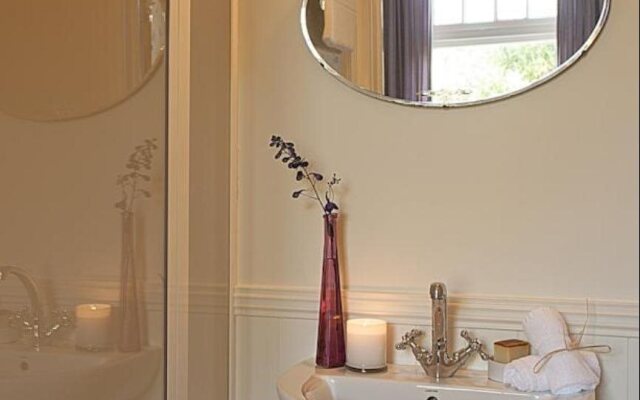 Claremont House