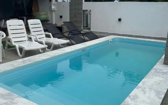 Quarto com 2 camas de solteiros