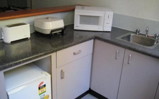 Australian Hotel Motel